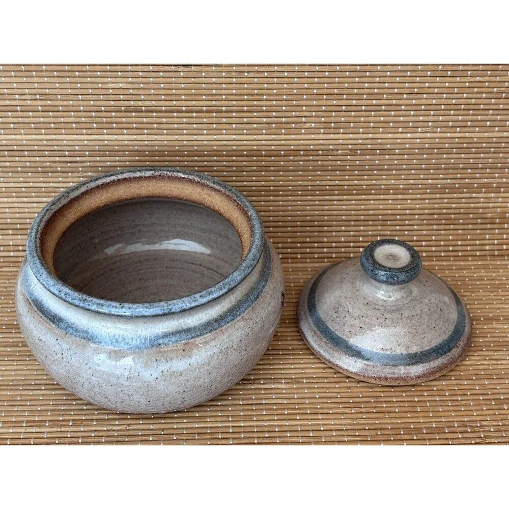 Vintage 1984 Stoneware Garlic Jar Blue Beige Handmade Cottagecore Grandmacore